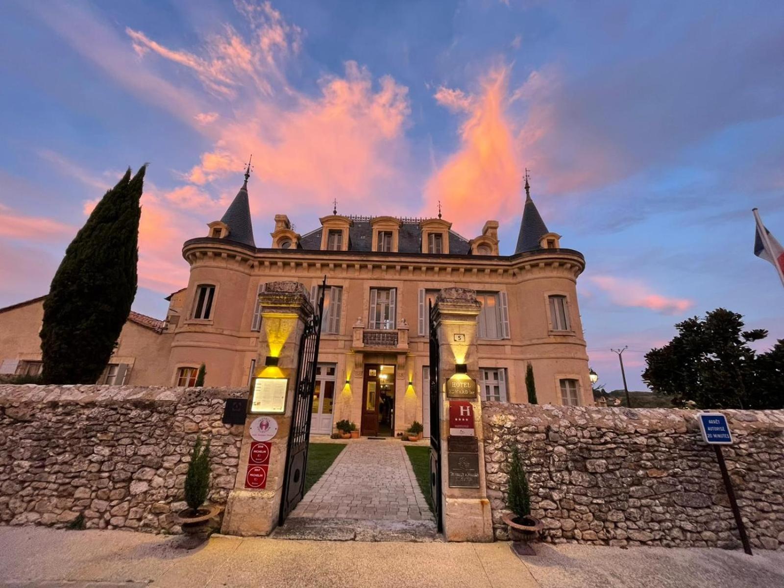 Chateau Hotel Edward 1Er Монпазьє Екстер'єр фото